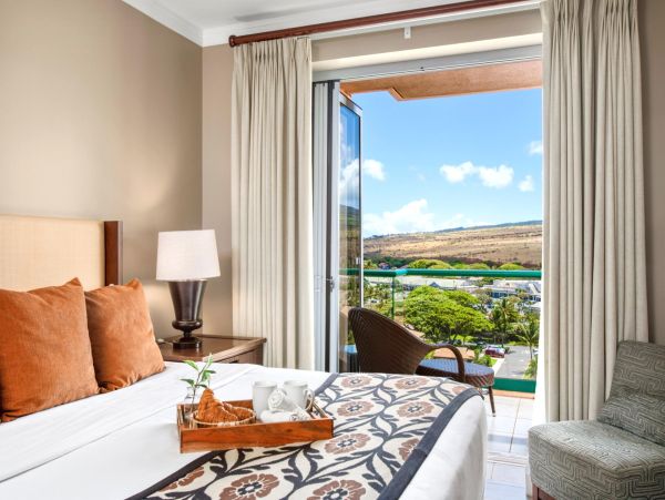Maui Luxury Vacation Rental  Kaanapali Beachfront Villa with Mountain Views